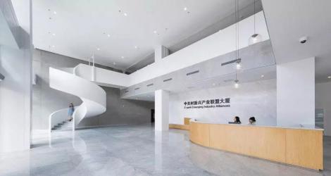 成都海倫天麓銷售中心，東方優(yōu)雅與現(xiàn)代融合的空間縮影！